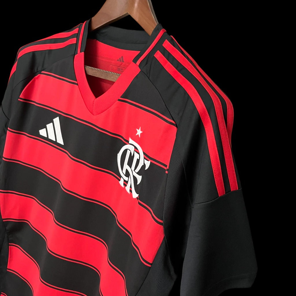 Modelo torcedor - Flamengo uniforme 1 25/26