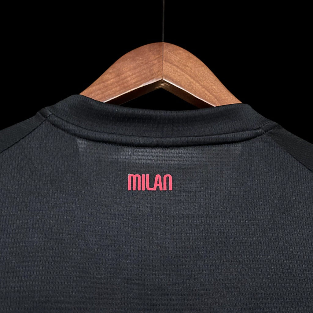 Modelo torcedor - Milan I 2025/26