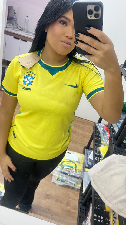 Modelo Torcedor Feminina - Brasil amarela copa 2026