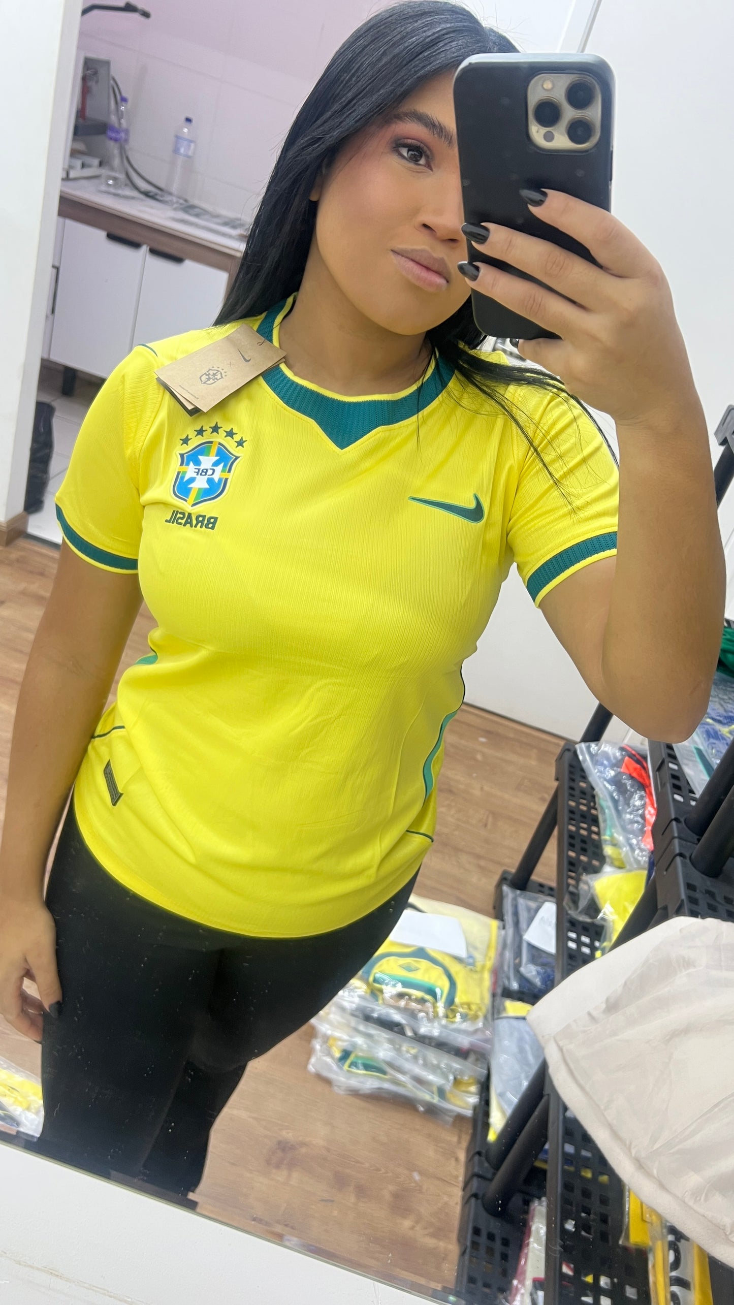 Modelo Torcedor Feminina - Brasil amarela copa 2026