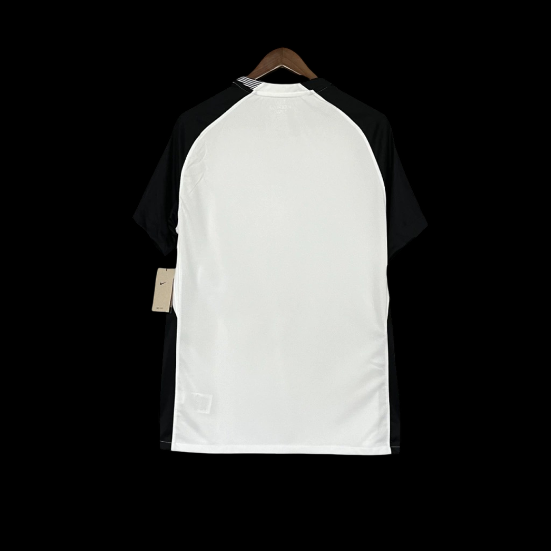 Modelo torcedor - Corinthians Uniforme 1 - 25/26