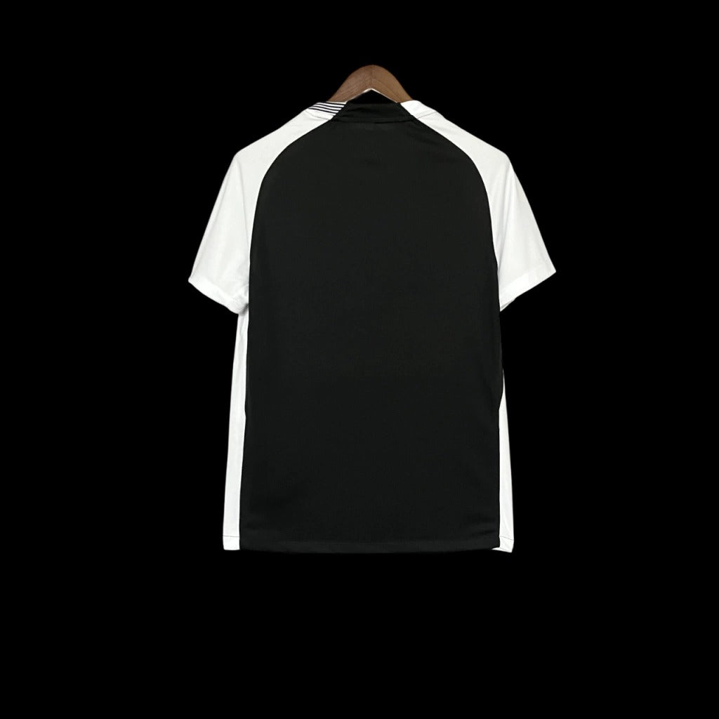 Modelo torcedor - Corinthians Uniforme 2 - 25/26