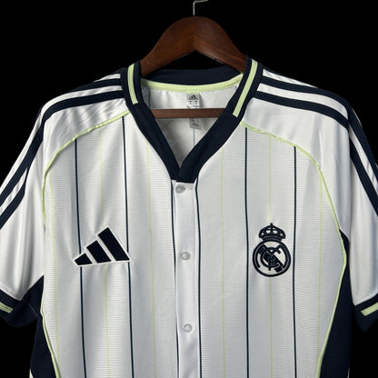 Modelo torcedor - Real Madrid US Pack 2025/26