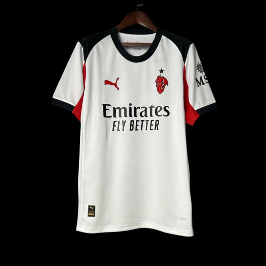 Modelo torcedor - Milan II 2025/26