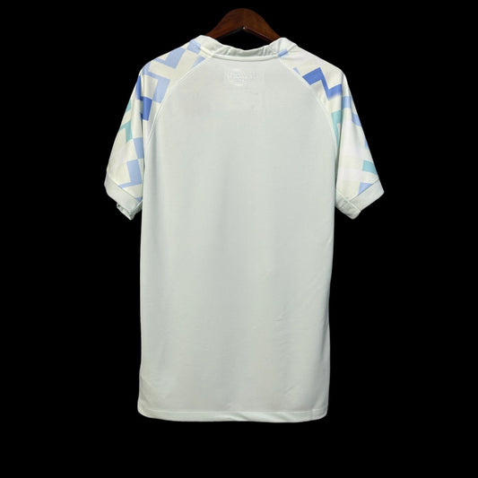 Modelo torcedor - Inter de Milão II 2025/26