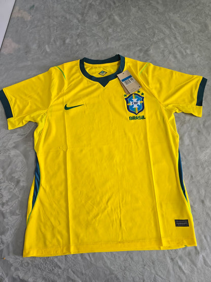 Modelo Torcedor - Brasil amarela copa 2026